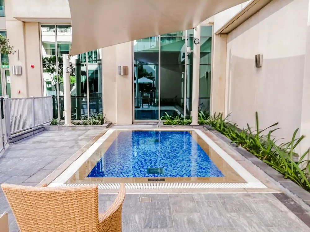 Nasma Luxury Stays- BLVD Central Podium