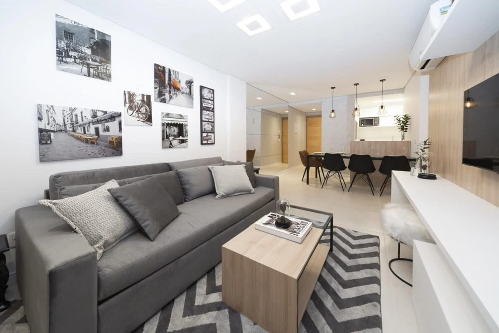 Maravilhoso e Luxuoso Apto Central Acomoda at 6 h Spedes