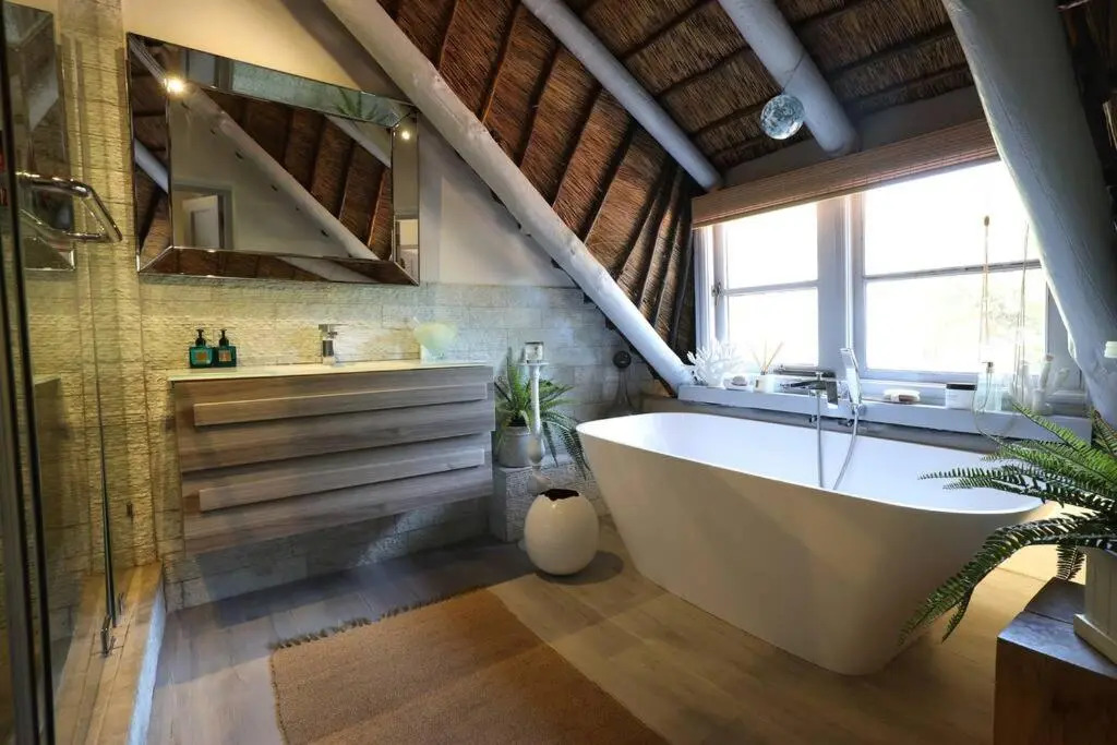 Chapmans Peak Lodge Noordhoek Cape Town.