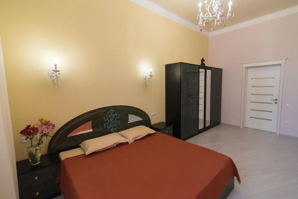 Vip Apartment na Derebasovskoi