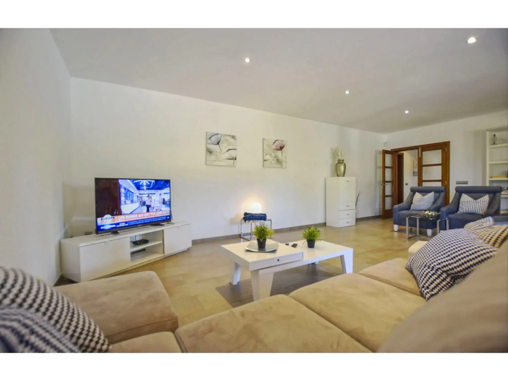 Luxurious country house with pool near the town of Alcudia