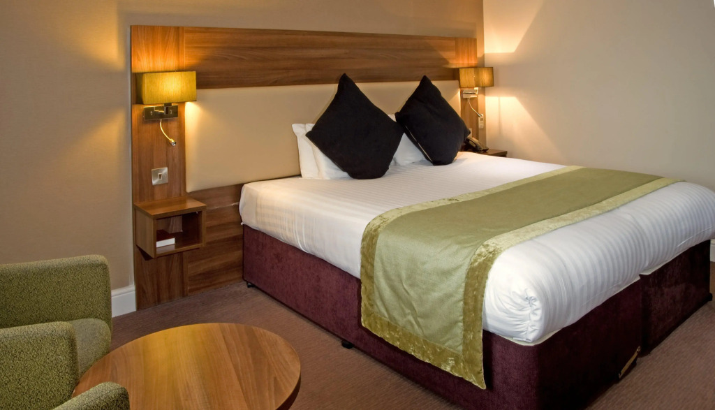 voco Letchworth Hall by IHG