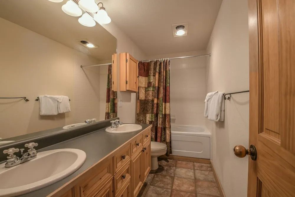 Tenderfoot Lodge 2620