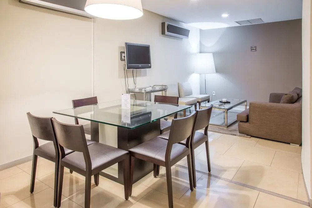 Suite with balcony and pool 1416