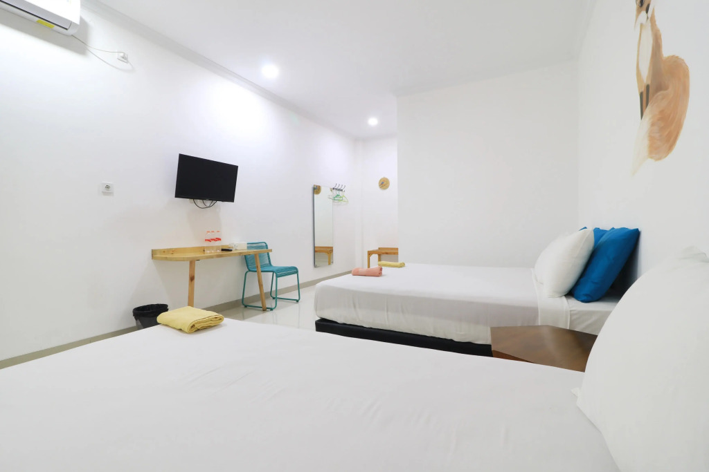 Locus Rooms
