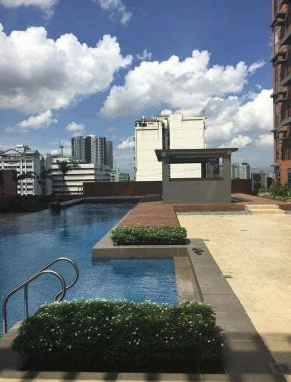 Remarkable 2-bedroom Condo Unit in Quezon City