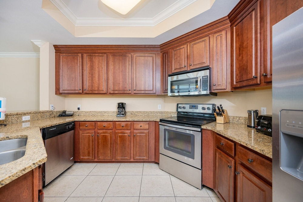 The Oasis 504 Formerly Phoenix West Ii 504 3 Bedroom Condo
