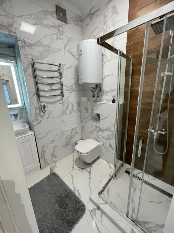 Фурманська, 3 (центр)