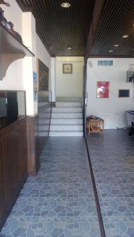 Walees Place