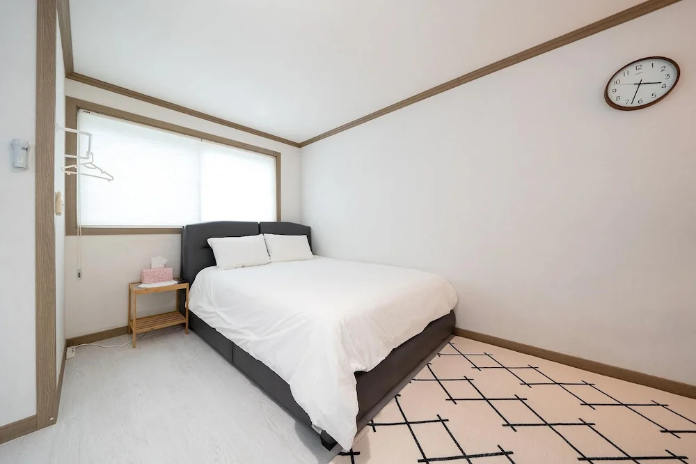 Jeju Joyhouse
