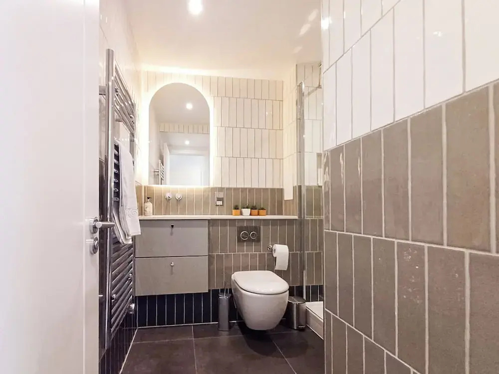 Modern 2 Bedroom 2 Bathroom Apartment