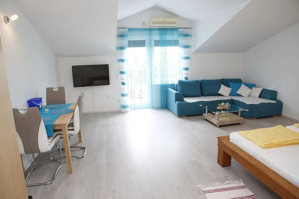Panorama Apartments