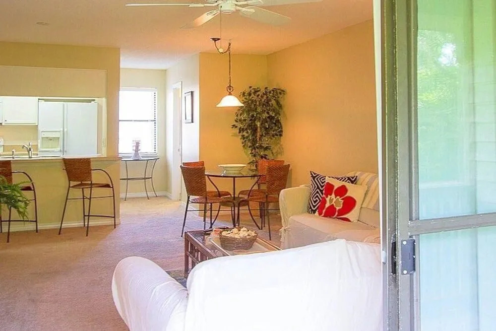 Teddy Bear - 2 Br Townhouse