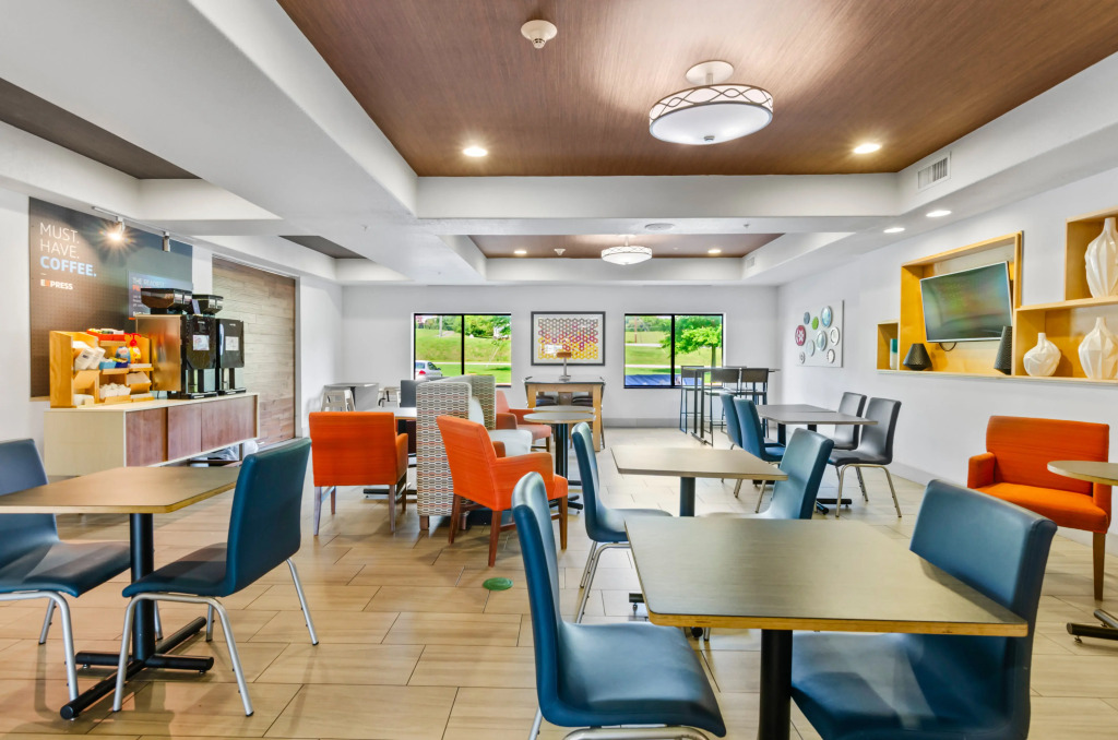 Holiday Inn Express Hotel & Suites Mount Airy by IHG