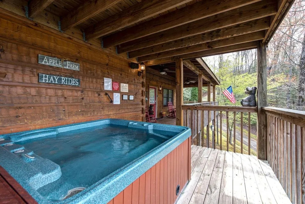 Lazy Cub Lodge
