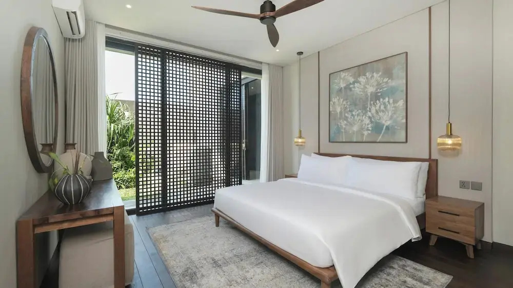 Five Palms Villa 4 by Villa Finder