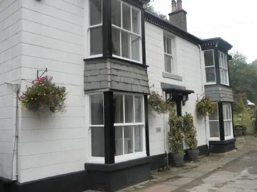 Stone Lodge