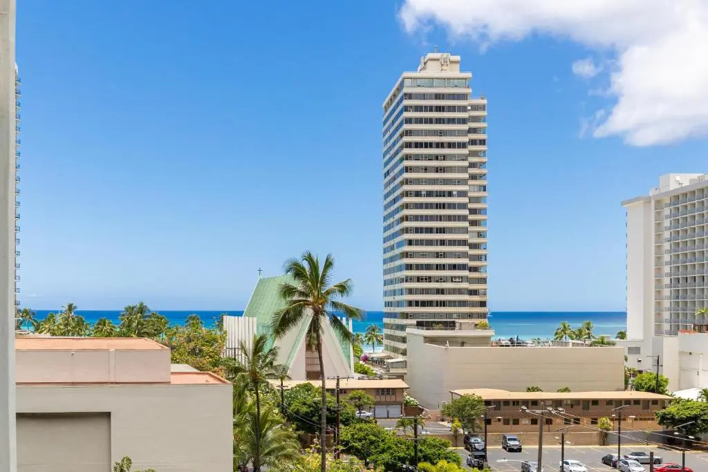 Beautiful 7th Floor with Partial Ocean Views | 1 Block to Beach | Free Parking & WIFI