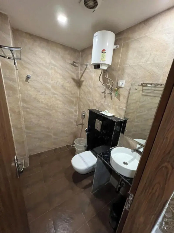 Hotel Royal Inn igi