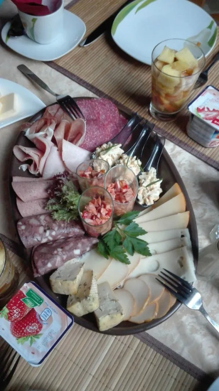 Hotel Mauritius - Im Herzen von Crimmitschau - Frühstück buchbar - Fahrradbox