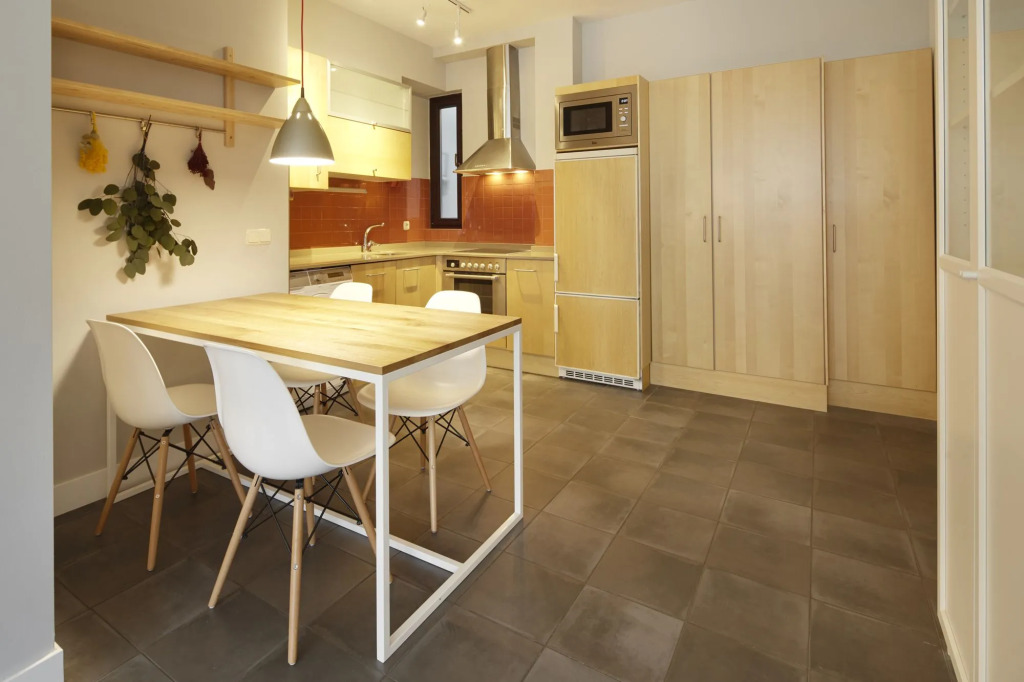 Zubiri Plaza Apartment by FeelFree Rentals