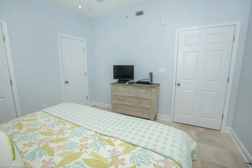 Oceania 506 3 Bedroom Condo by RedAwning