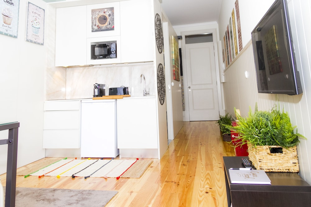Liiiving in Porto - Bolhão Garden Apartment