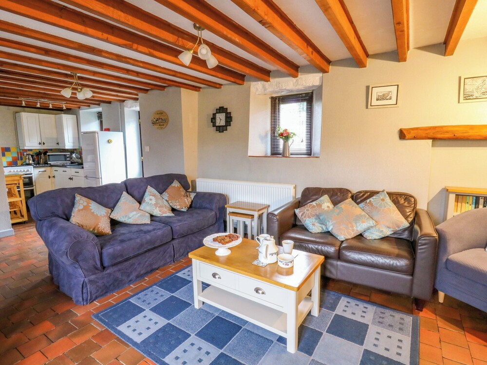 Old Farmhouse Cottage