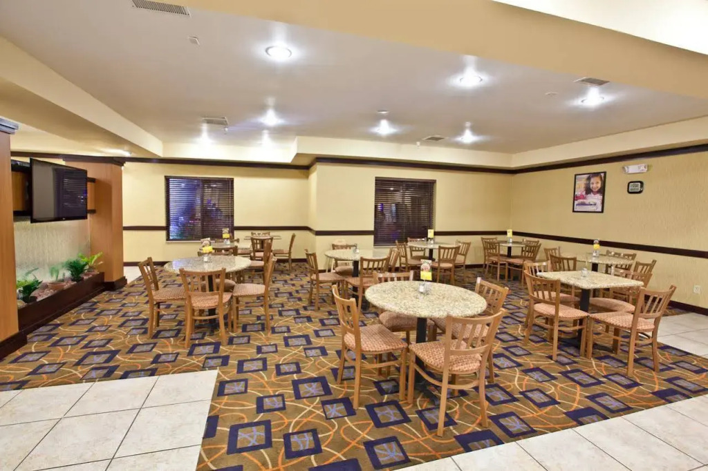 Holiday Inn Express Plymouth