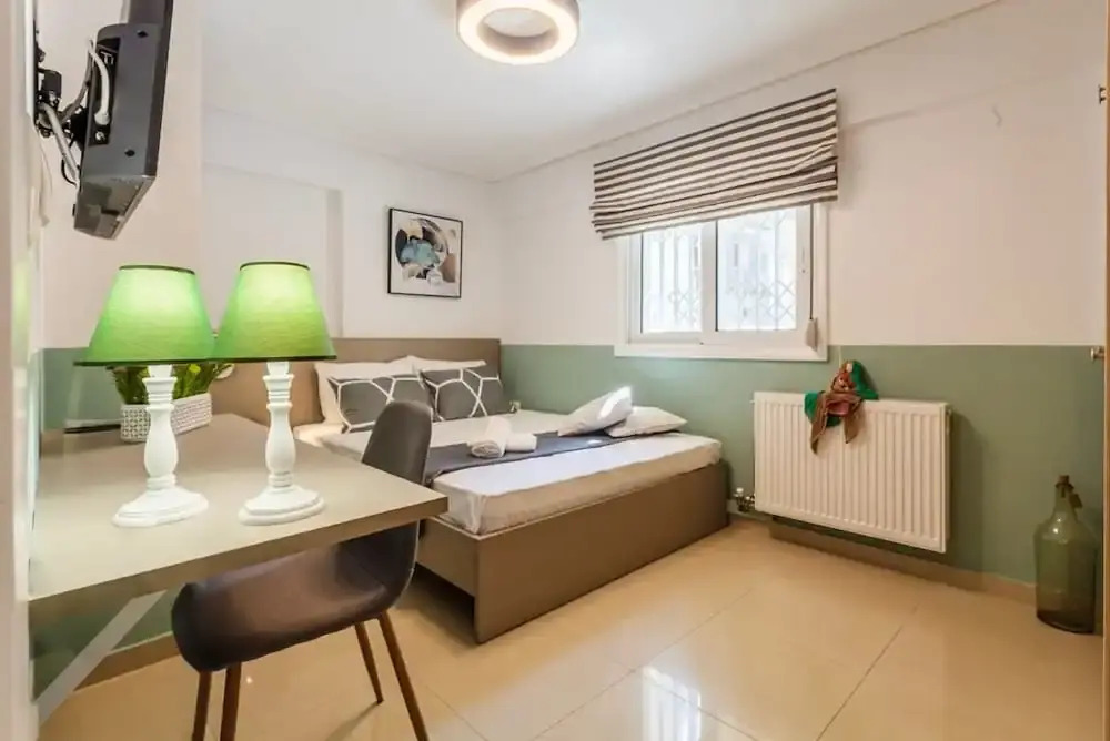 Kalamata Lime Studio - Urban Cozy Nest