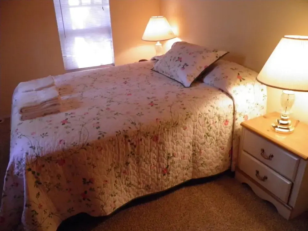 Pet Friendly, Covered Hot Tub, Walk To The Beach