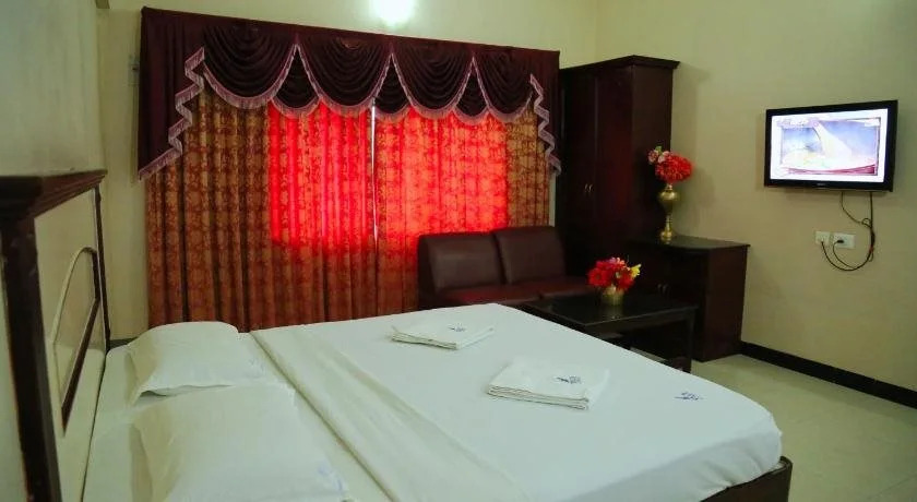 Hotel Vels Court