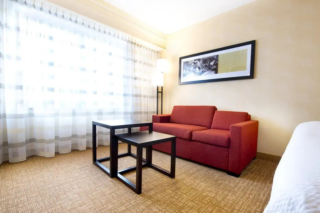 Courtyard by Marriott Mississauga-Airport Corporate Centre West