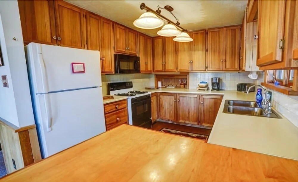 Espey - 4 Br Home