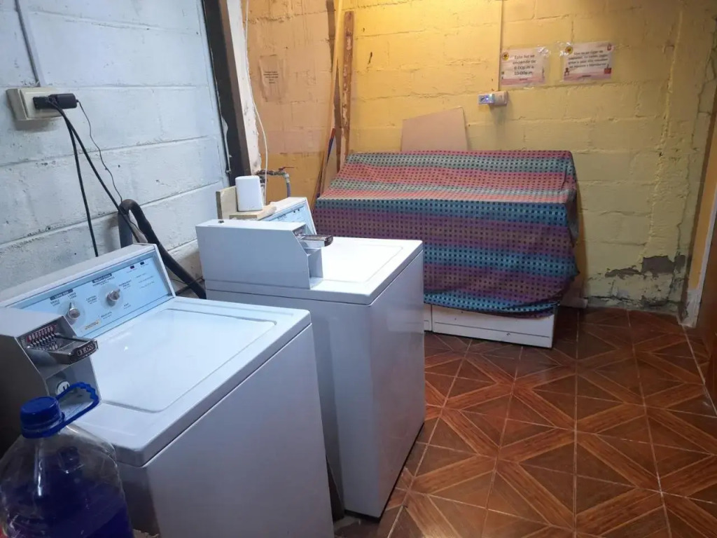 Hostal & Hostel Consulado