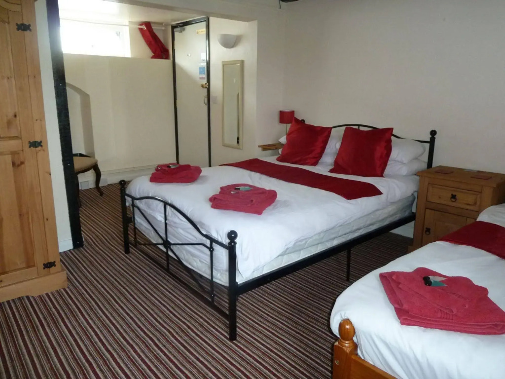 Mid Wales Inn
