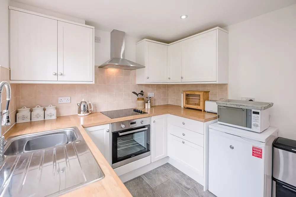 North Cottage, Alderton