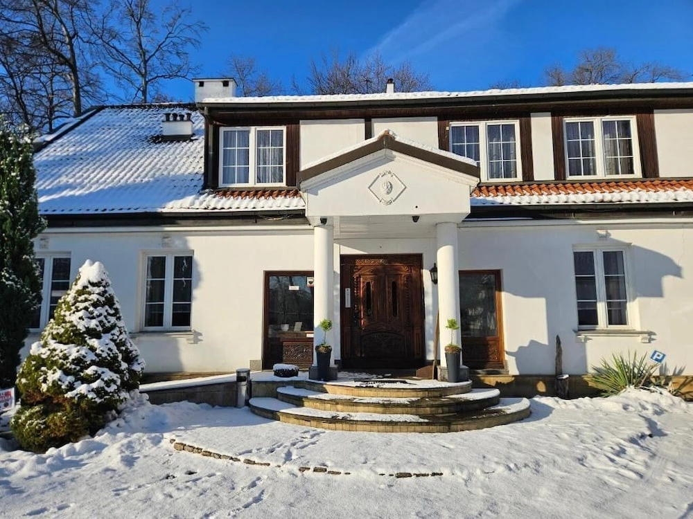 Folwark Historic Hotel