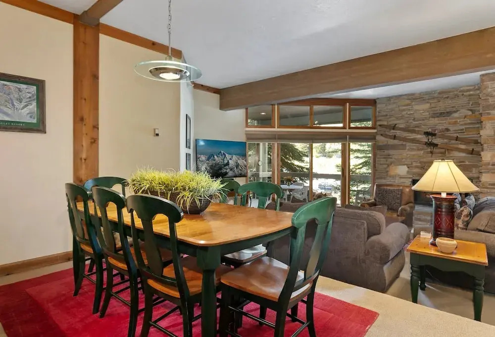 Powder Run at Deer Valley Resort - Two Bedroom Condo with Hot Tub #A13 2 Condo
