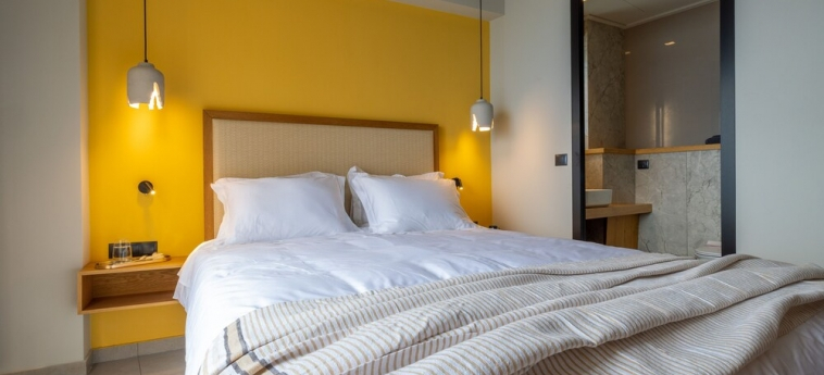 Anadeo Villas & Suites