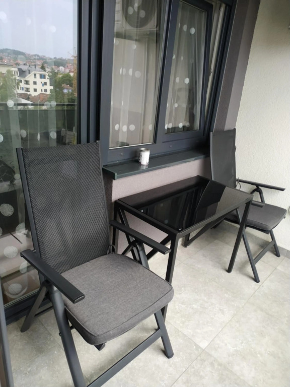 Apartment M & N