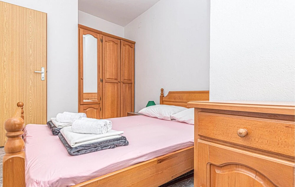 Stunning Apartment in Vodice With Wifi and 1 Bedrooms