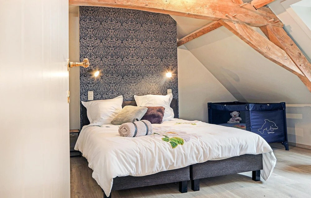 Awesome Home In Stavele With Wifi