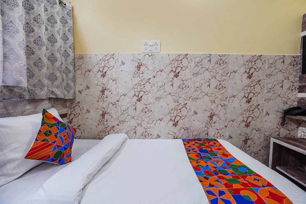Rs Residency by OYO Rooms