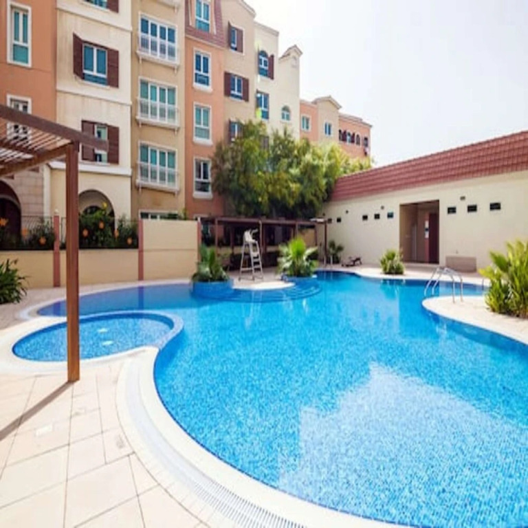 Lux BnB 1BD Discovery Gardens
