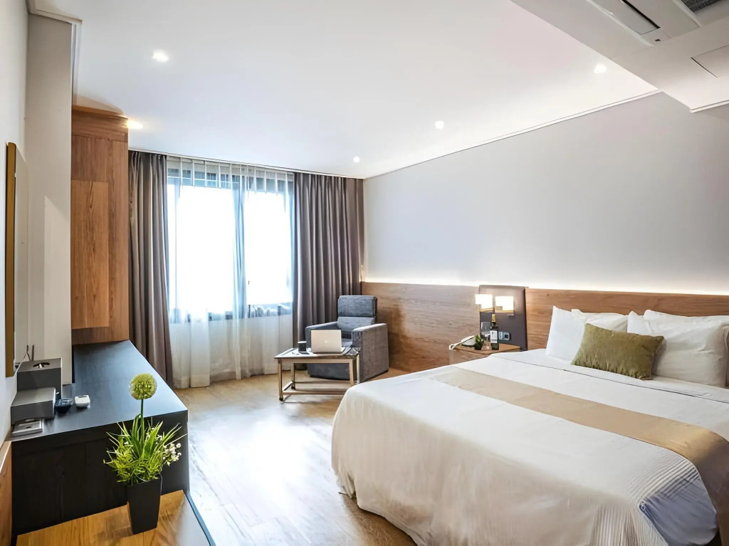 Embledon Hotel