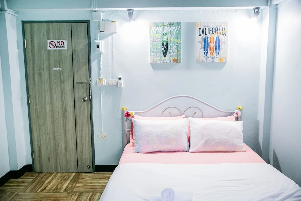 Bangkok Canale Home at Khaosarn