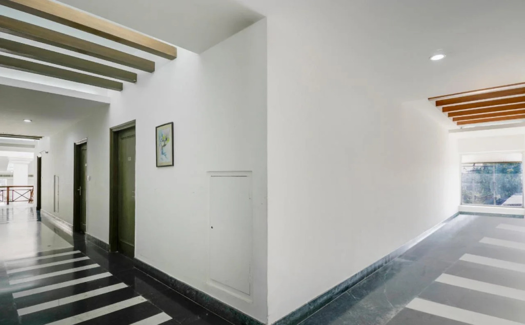 Rex Hotel by OYO