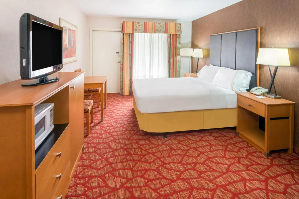 The Lodge at Roseburg