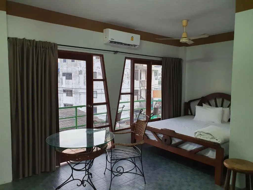 Baan Sukjai Guesthouse